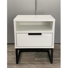 Noční stolek LUCI 1 - bílá matná